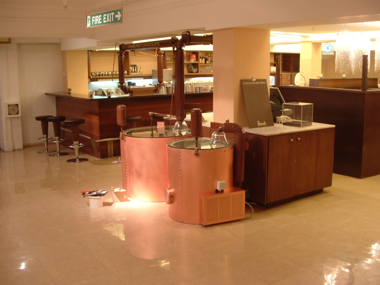 Elgin-avenue-and-Harrods-chocolate-bar-003